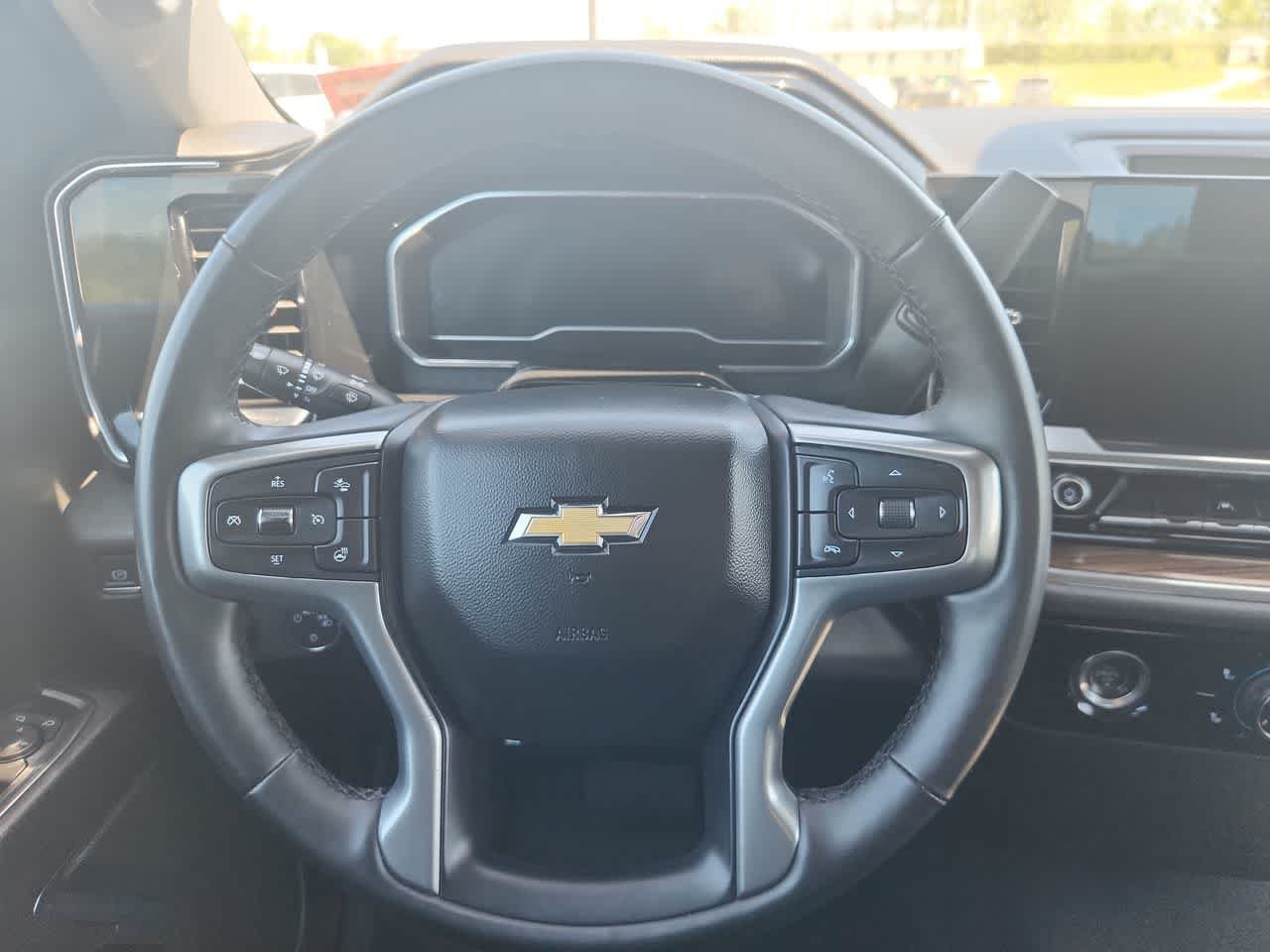Used 2023 Black Chevrolet LT image 18