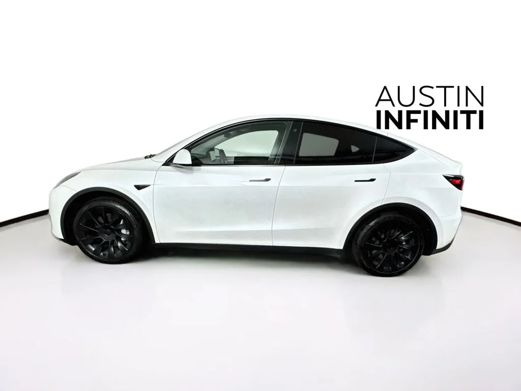 Used 2023 White Tesla Long Range image 4
