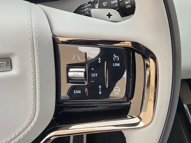 New 2026 Varesine Blue Land Rover Dynamic SE image 28