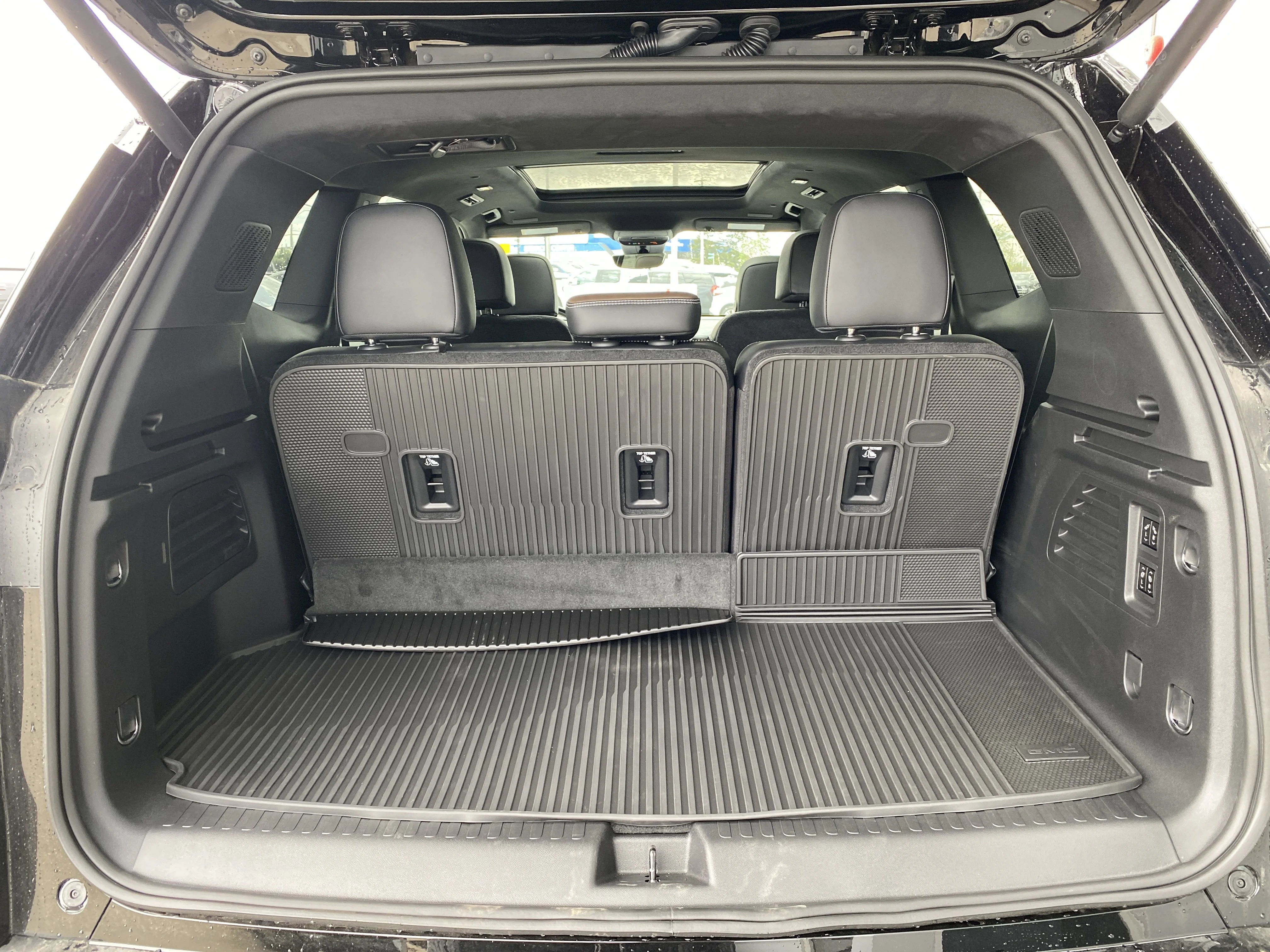 New 2026 EBONY TWILIGHT METALLIC GMC Denali Ultimate image 6