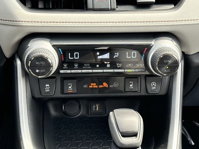 Used 2023  Toyota XLE image 20