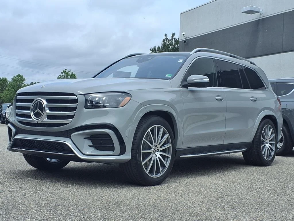 Used 2025 MANUFAKTUR Alpine Grey Mercedes-Benz GLS 450 image 4