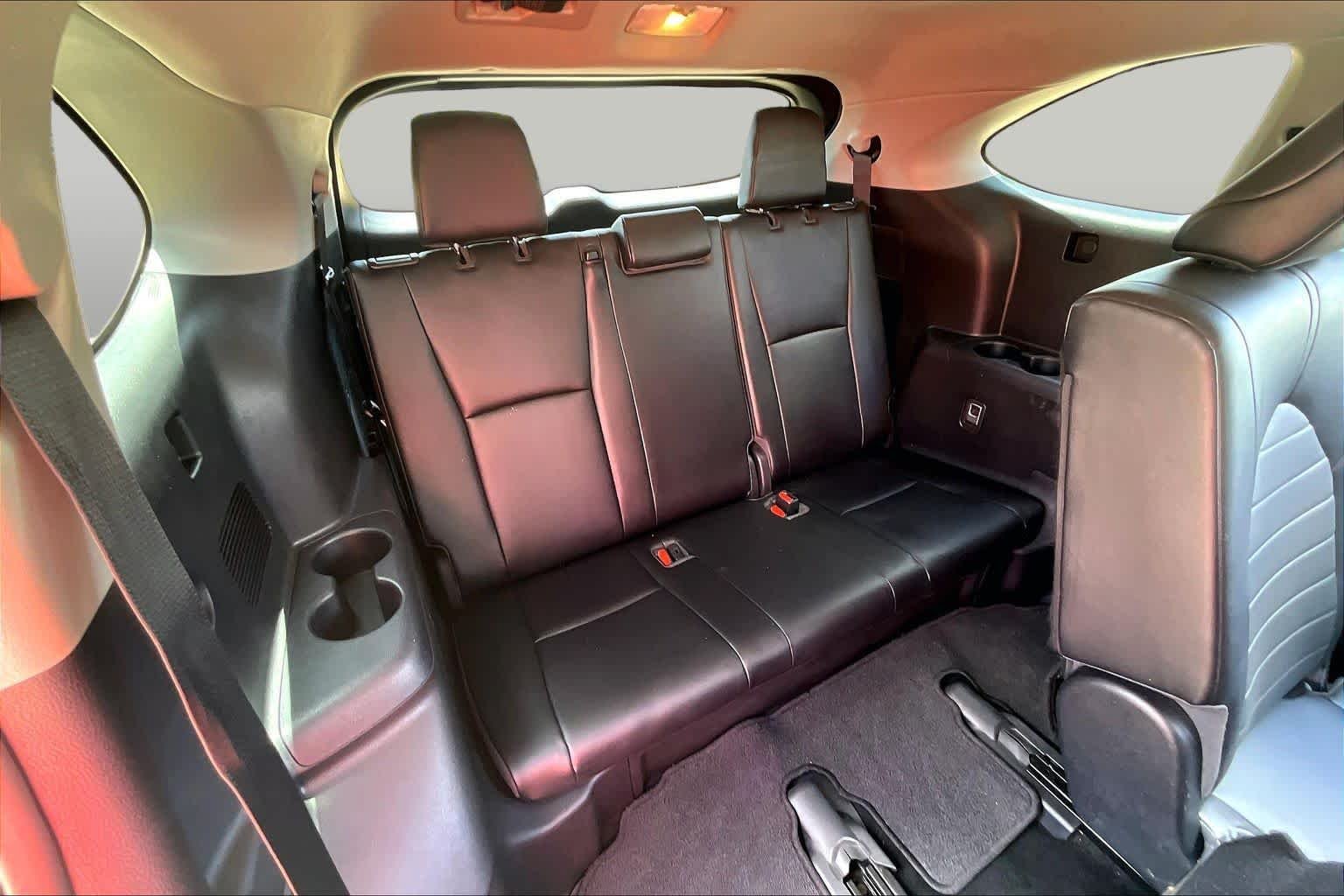Used 2021 Celestial Silver Metallic Toyota Hybrid XLE image 20