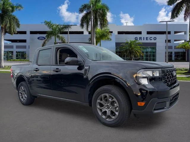 New 2026 Black Ford XLT image 1