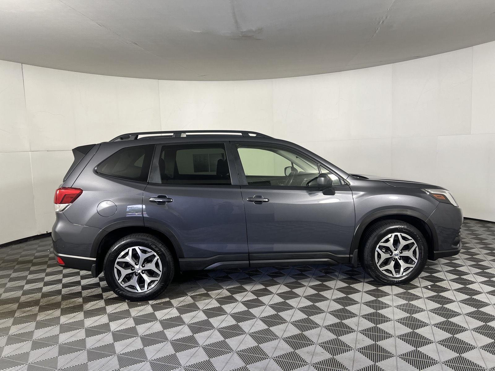 Used 2024 Magnetite Gray Metallic Subaru Premium image 12