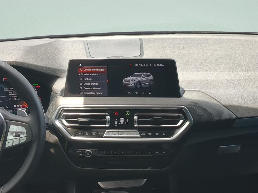 Used 2024 Gray BMW sDrive30i image 13