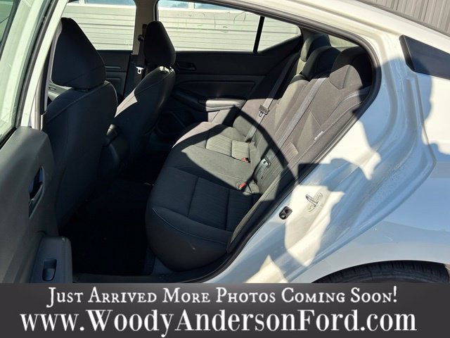 Used 2025 White Nissan 2.5 SV image 17
