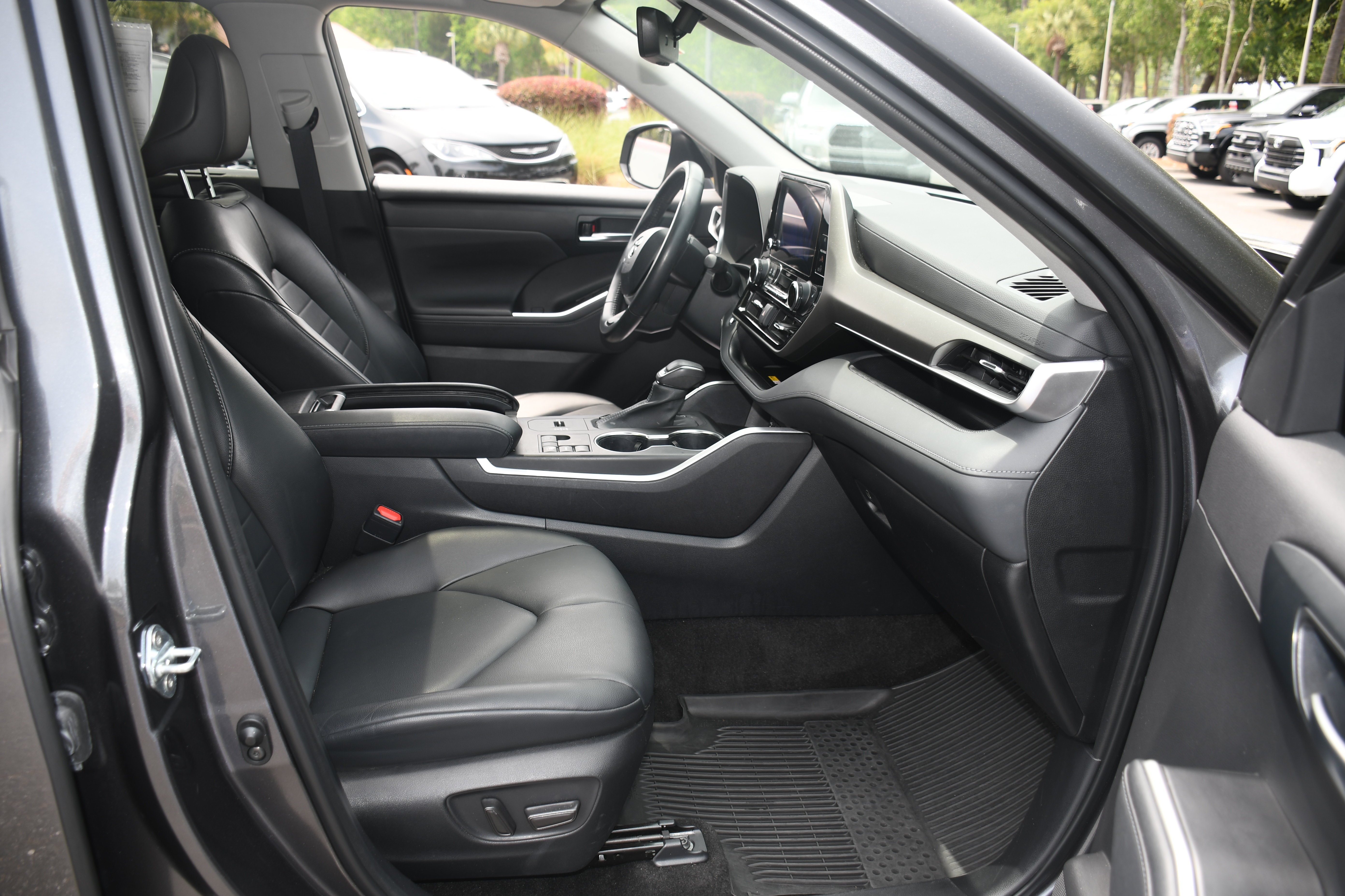 Used 2023 Gray Toyota XLE image 21