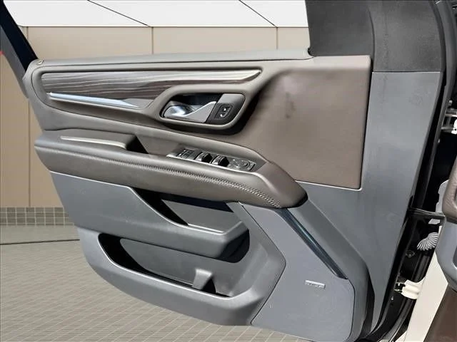 Used 2022 Beige GMC Denali image 18