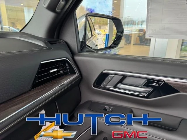 New 2026 Polar White Tricoat Chevrolet Premier image 24
