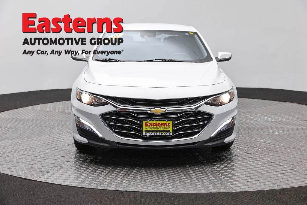Used 2024 White Chevrolet LT image 2