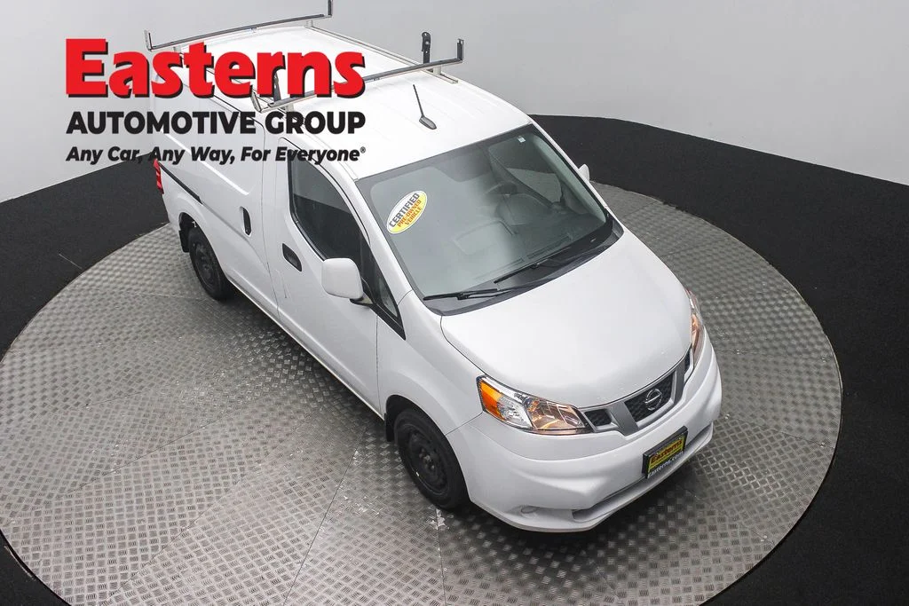 Used 2021 White Nissan SV image 3