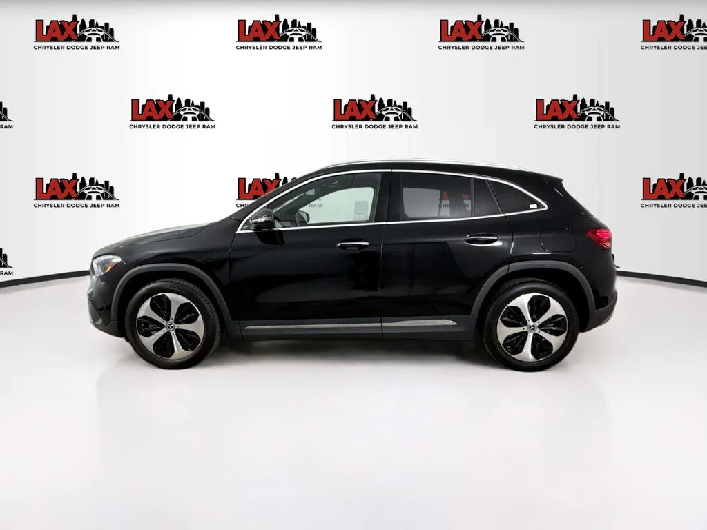 Used 2024  Mercedes-Benz GLA 250 image 4