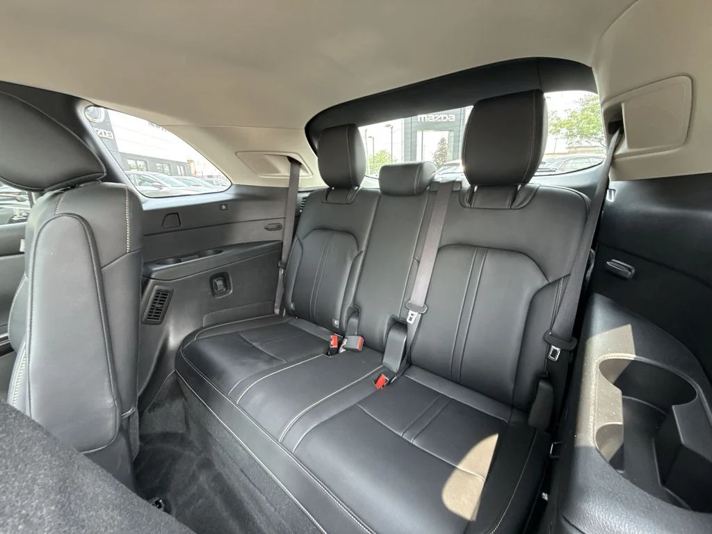 Used 2024 Red Mazda 3.3 Turbo Premium image 25