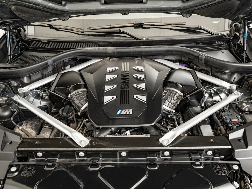Used 2024 Skyscraper Gray Metallic BMW M60i image 47