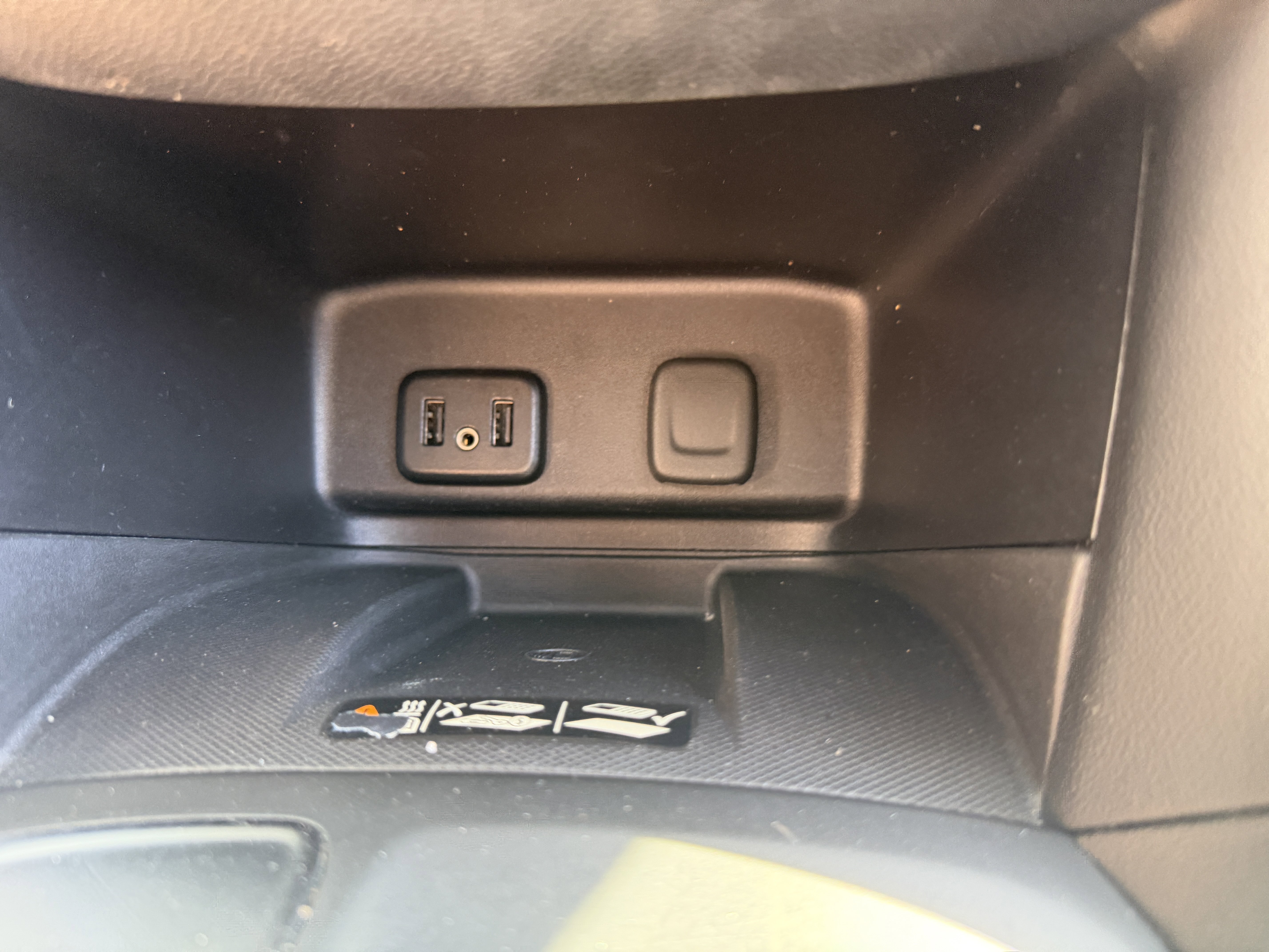 Used 2018 Mosaic Black Metallic Chevrolet Premier image 43