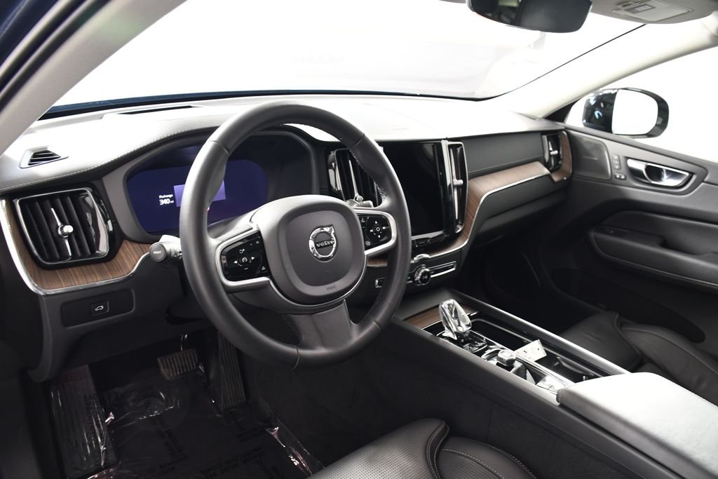 Used 2023 Denim Blue Metallic Volvo B6 Ultimate Dark Theme image 12
