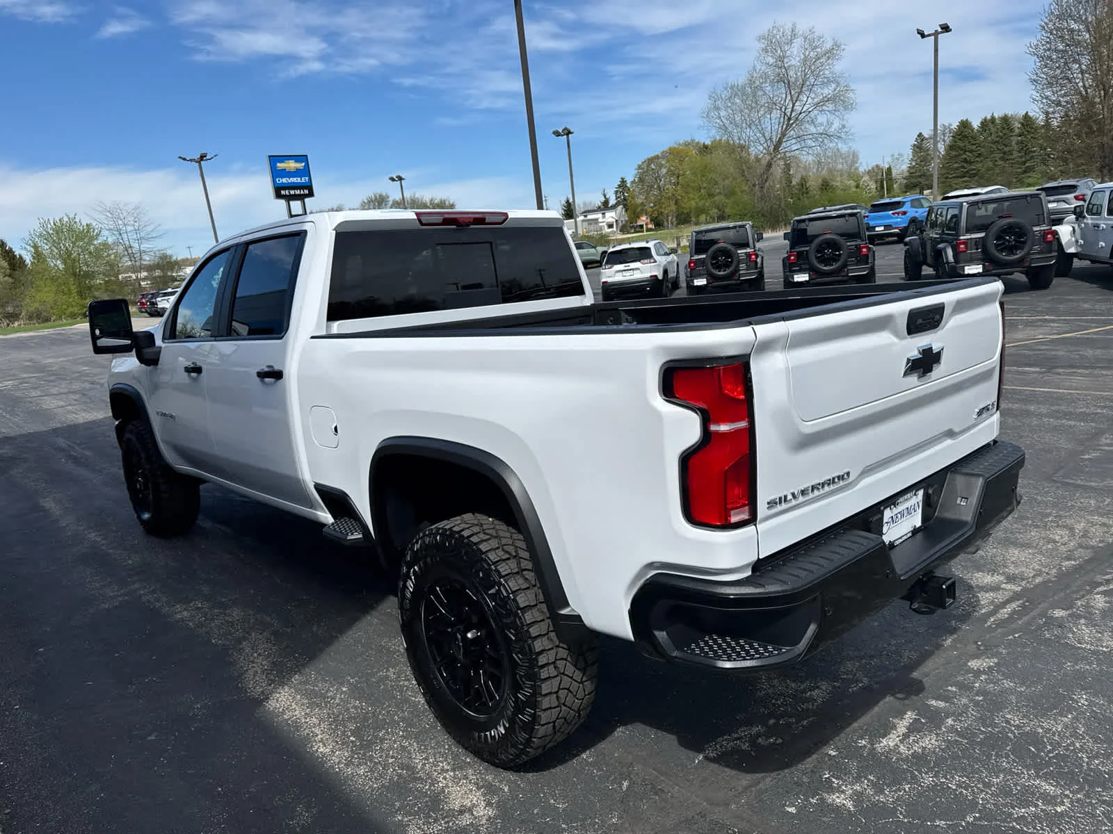 2026 Chevrolet Silverado 2500HD ZR2 - Photo 9