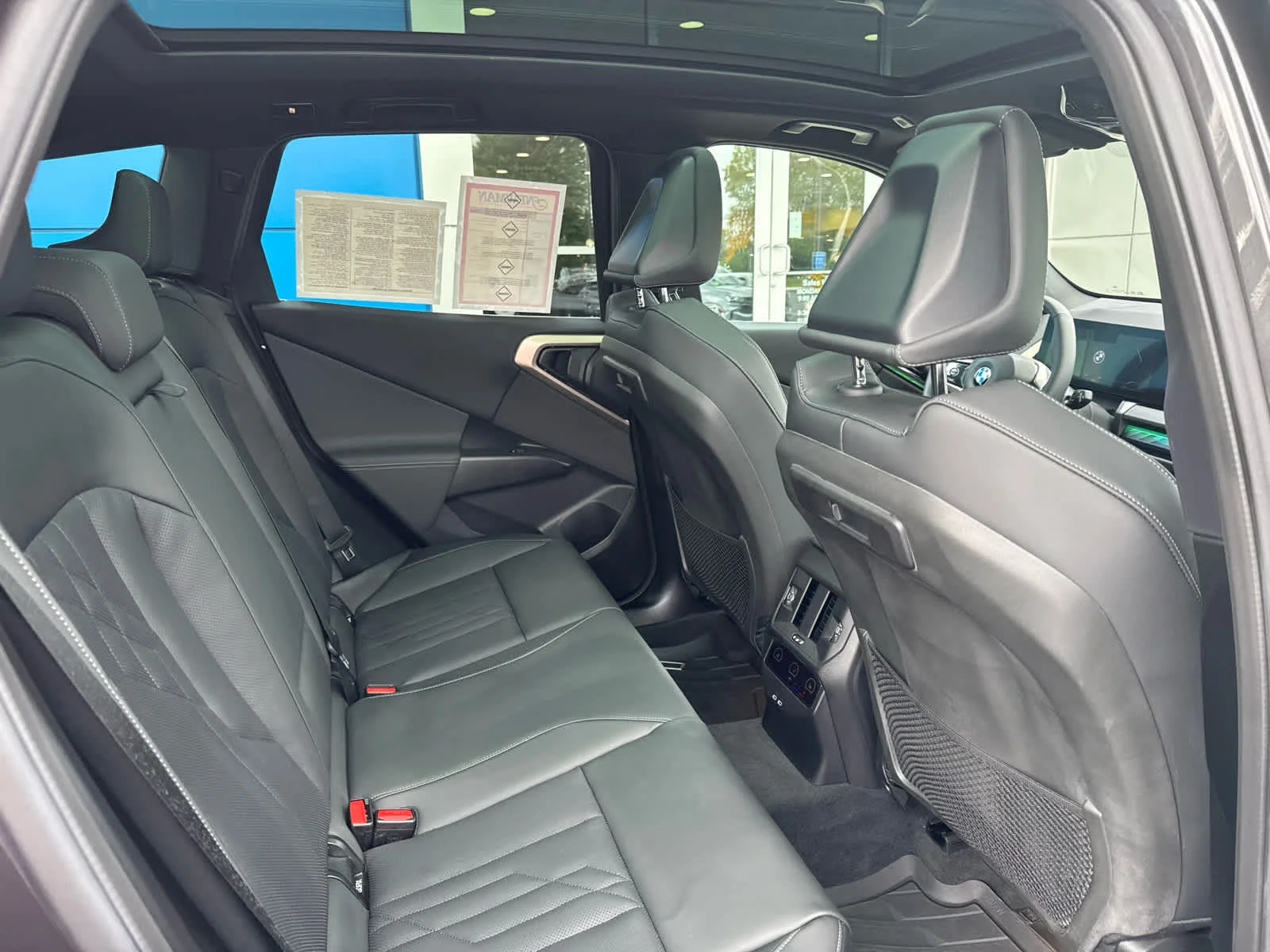 2025 BMW X3 30 - Photo 6