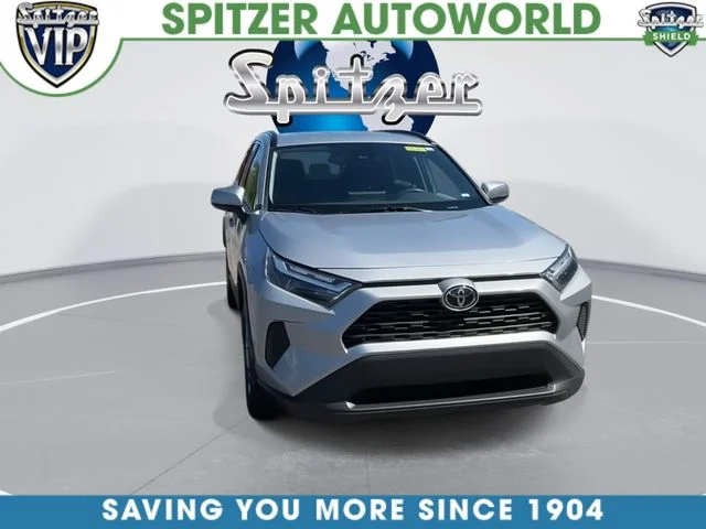 Used 2024 Silver Sky Metallic Toyota XLE image 4