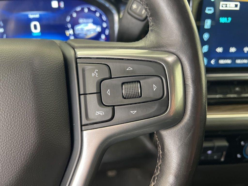 Used 2022 Summit White Chevrolet RST image 13