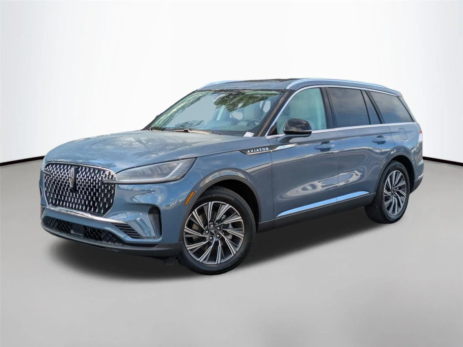 2026 Lincoln Aviator Premiere RWD's photo