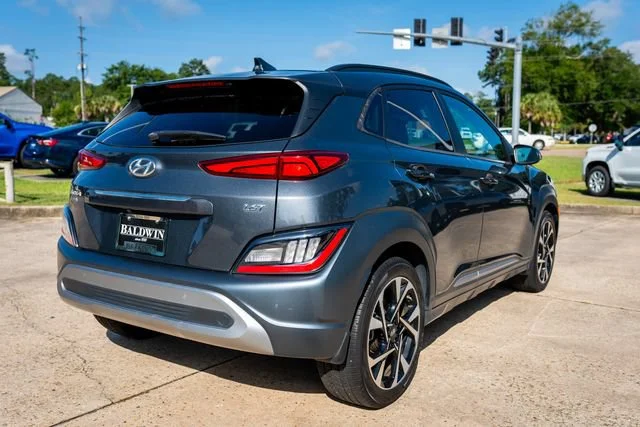 Used 2022 Thunder Gray Hyundai Limited image 18