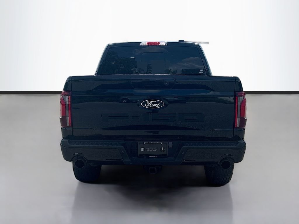 Used 2024  Ford Lariat image 4