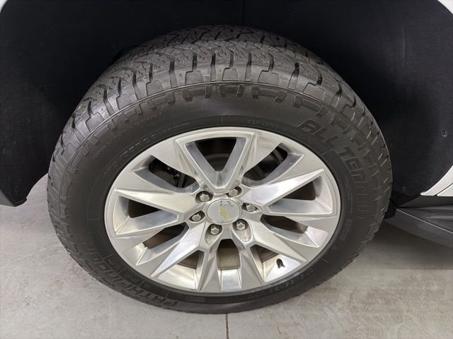Used 2021 Summit White Chevrolet Premier image 23