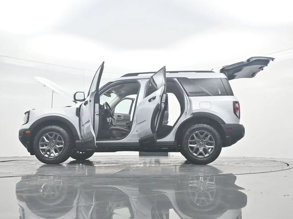 New 2026 Space White Metallic Ford Big Bend® image 54