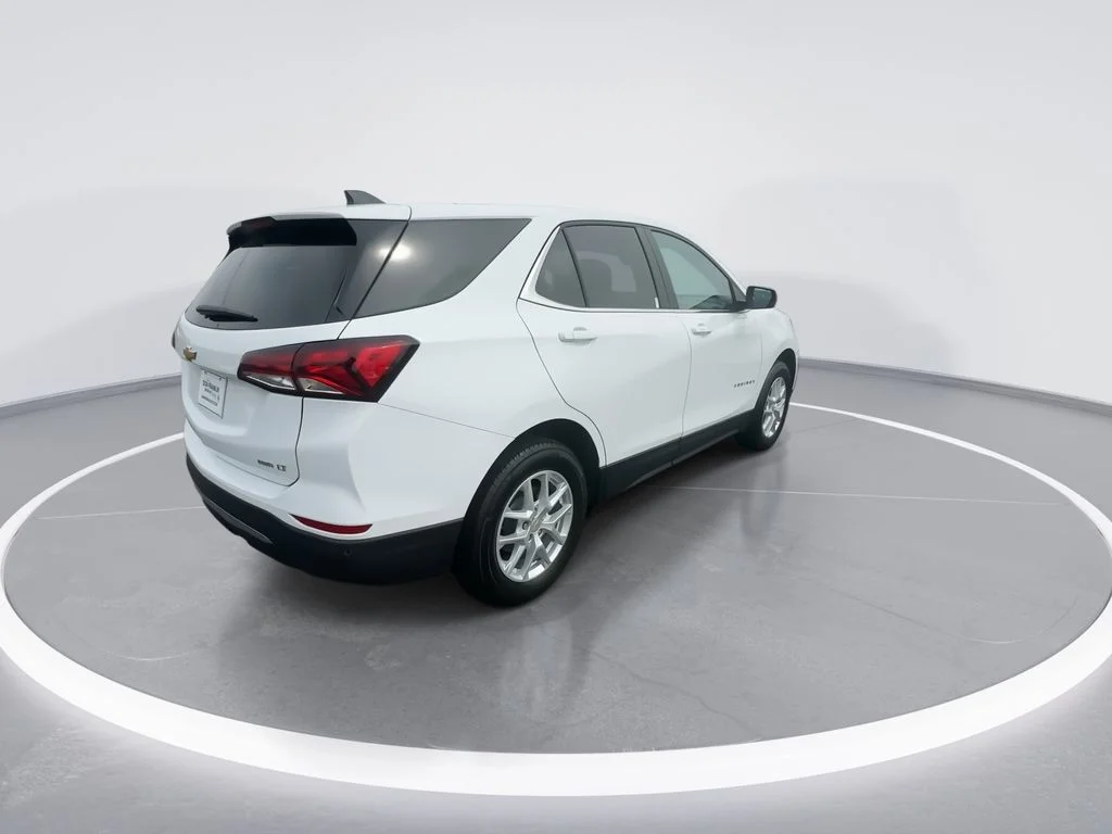 Used 2024 White Chevrolet LT image 8