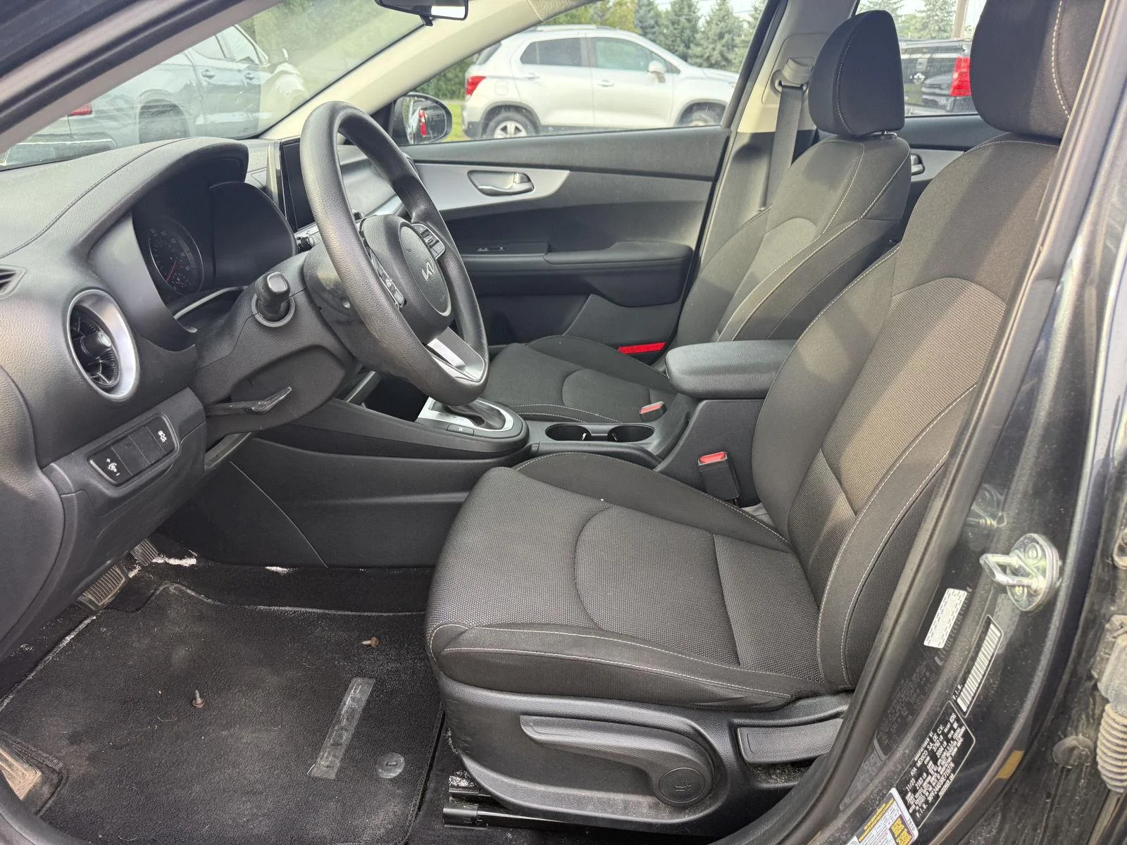 Used 2024 Gy Kia LXS image 7