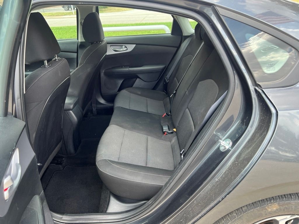 Used 2024 Gray Kia LXS image 6