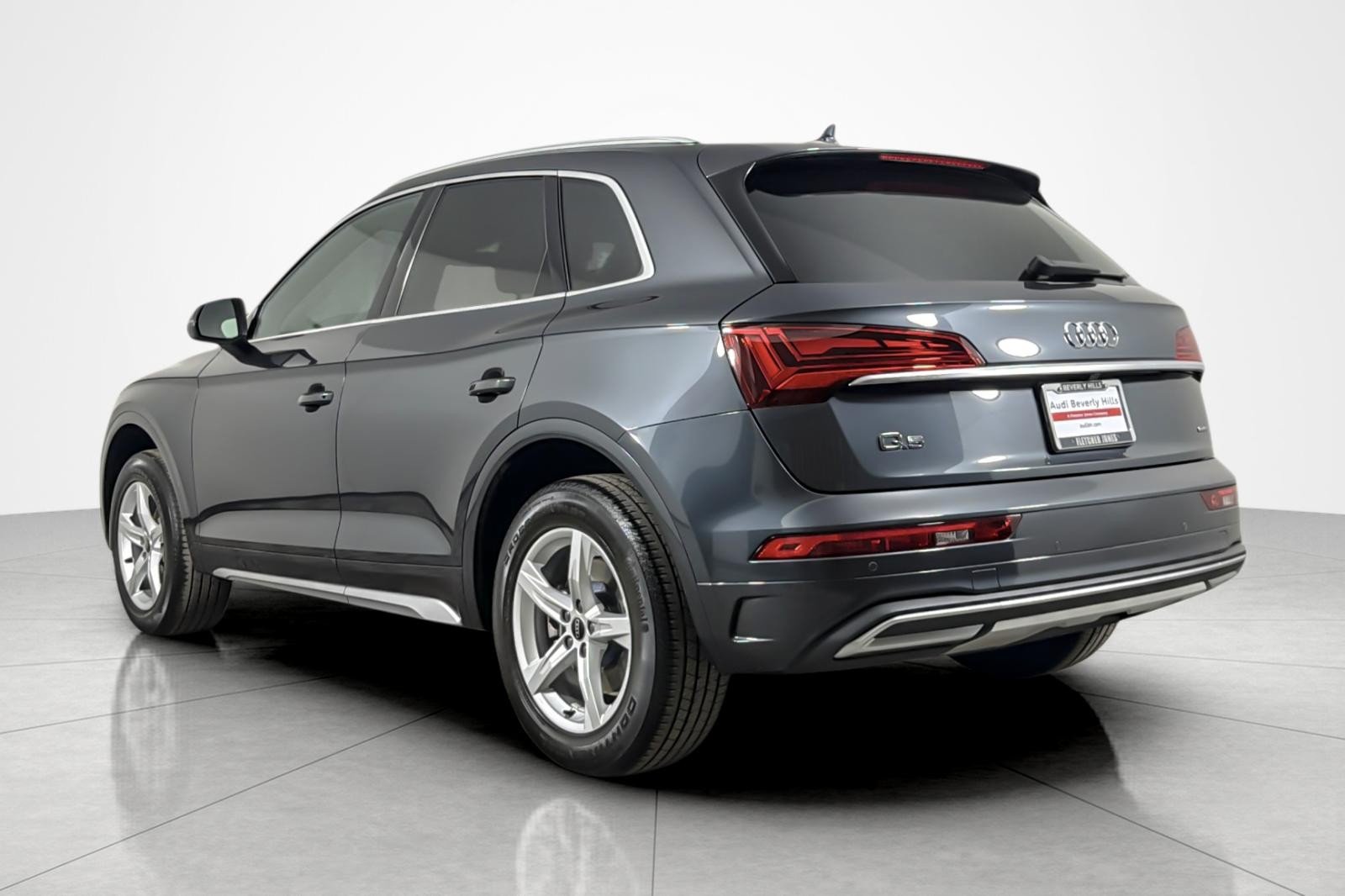 Used 2023 Manhattan Gray Metallic Audi Premium 40 TFSI quattro image 3