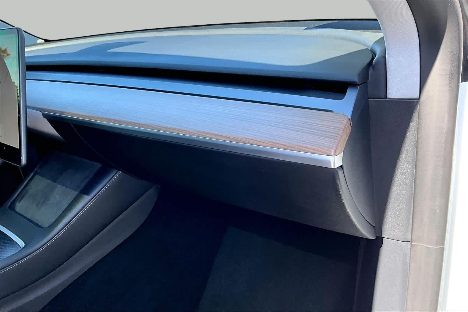 Used 2023 Midnight Silver Metallic Tesla Long Range image 17