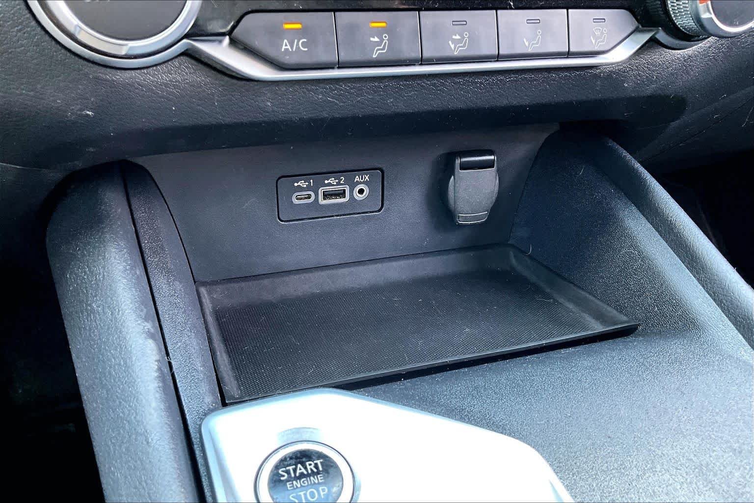 Used 2019 Super Black Nissan 2.5 S image 32