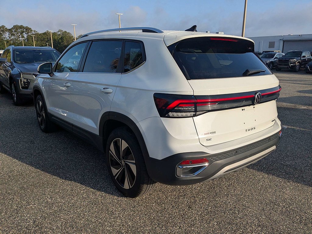 2025 Volkswagen Taos SE - Photo 6