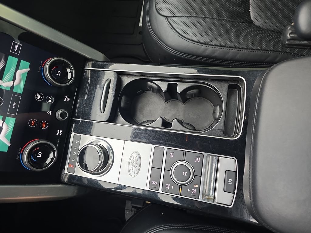 Used 2020 White Land Rover HSE image 28