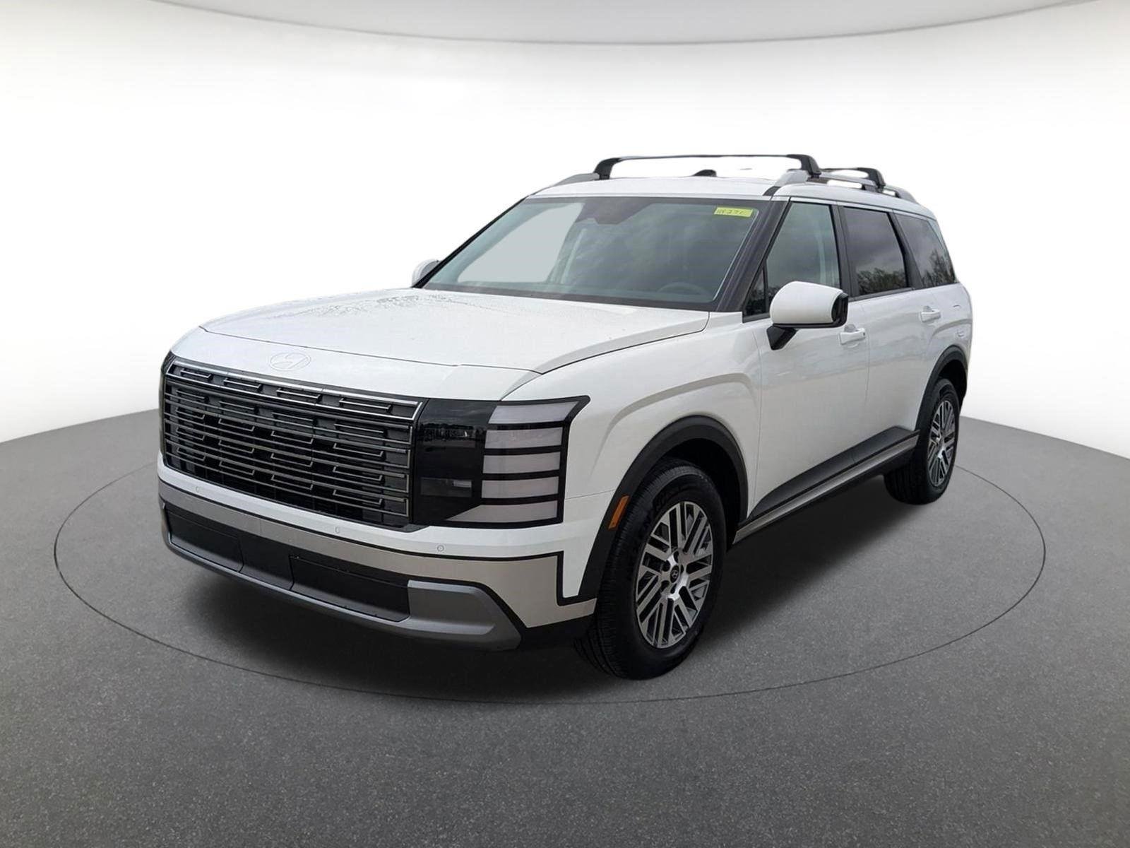 New 2026 Creamy White Pearl Hyundai SEL 7P image 8