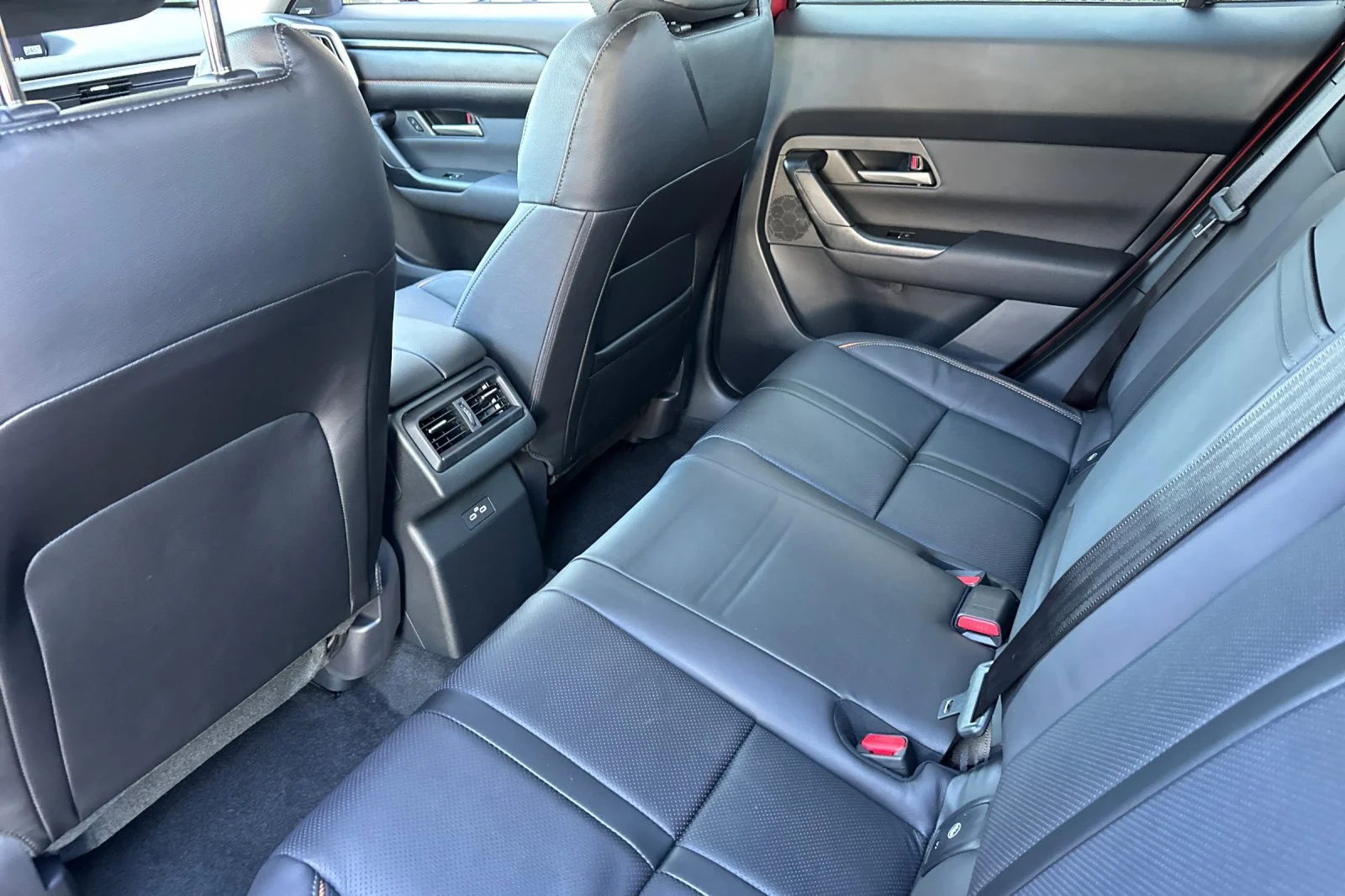 2026 Mazda CX-50 Premium - Photo 13