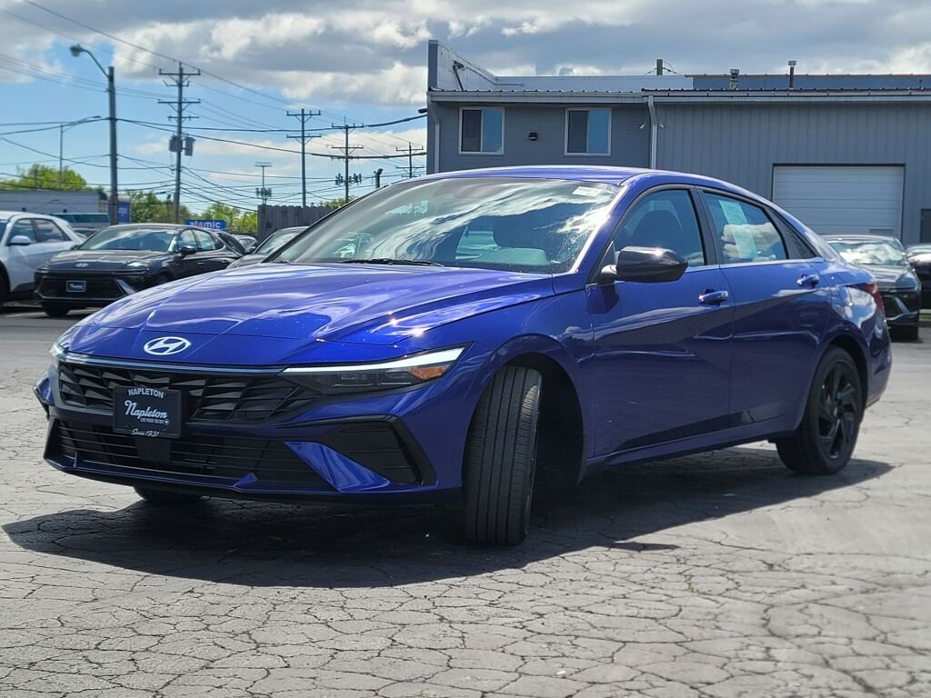 Certified Used 2026 Blue Hyundai SEL Sport image 5