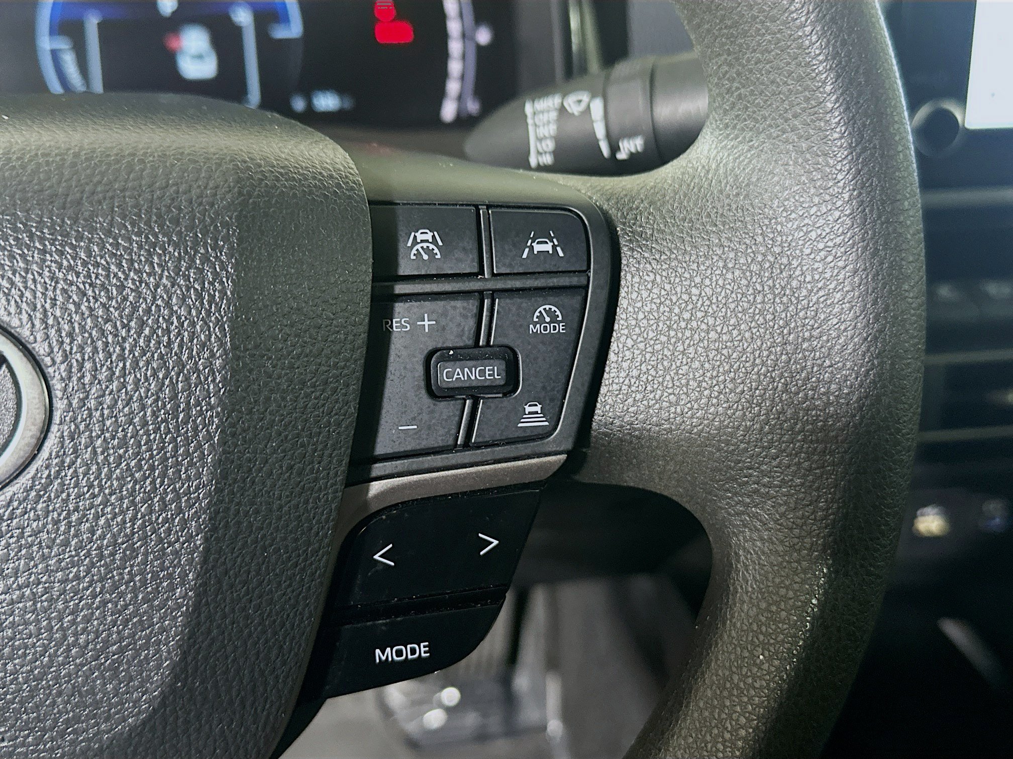 Certified Used 2025 Ice Toyota LE image 17