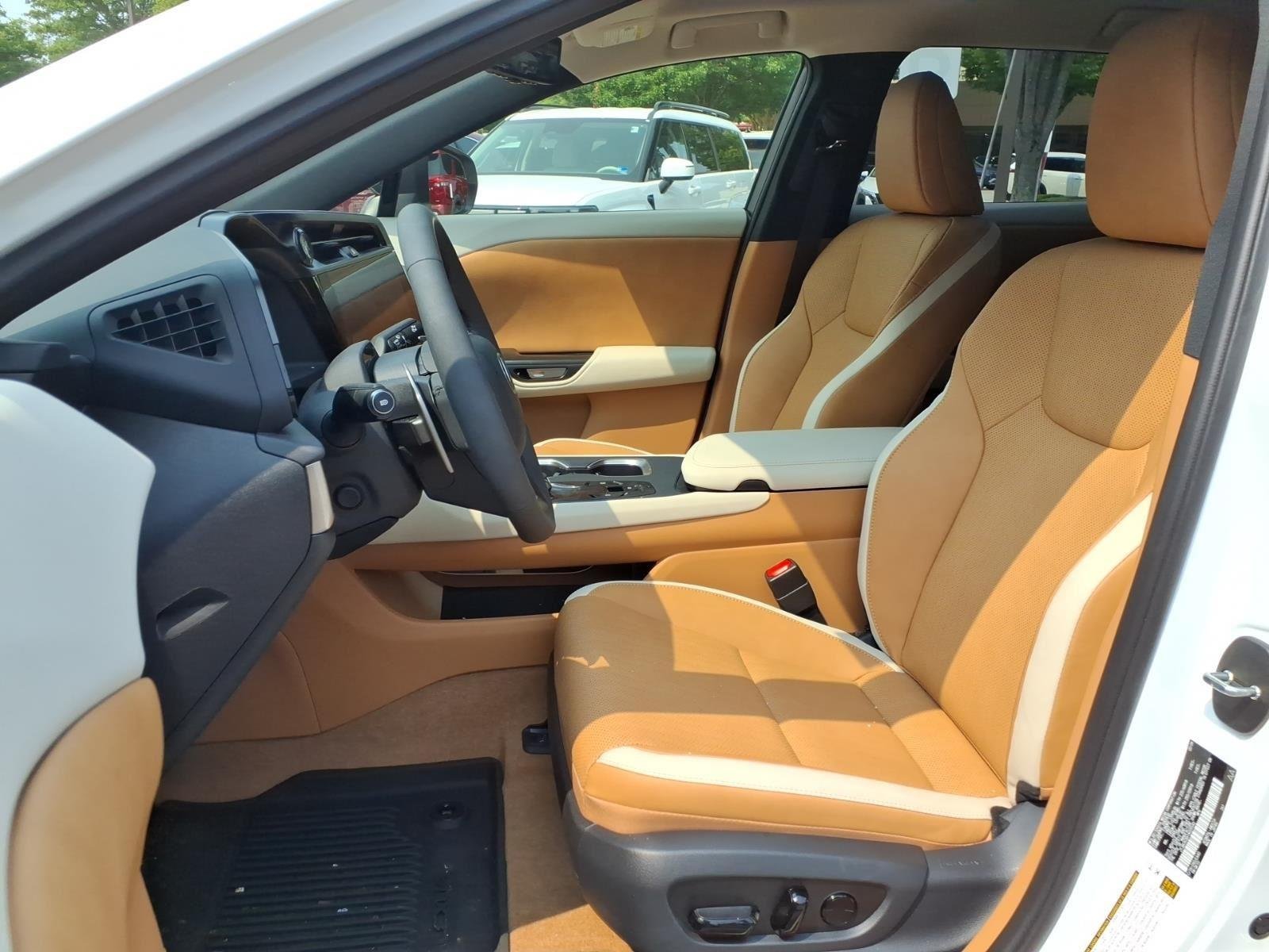 Used 2026 Oxygen White Lexus RZ 450e Premium image 20
