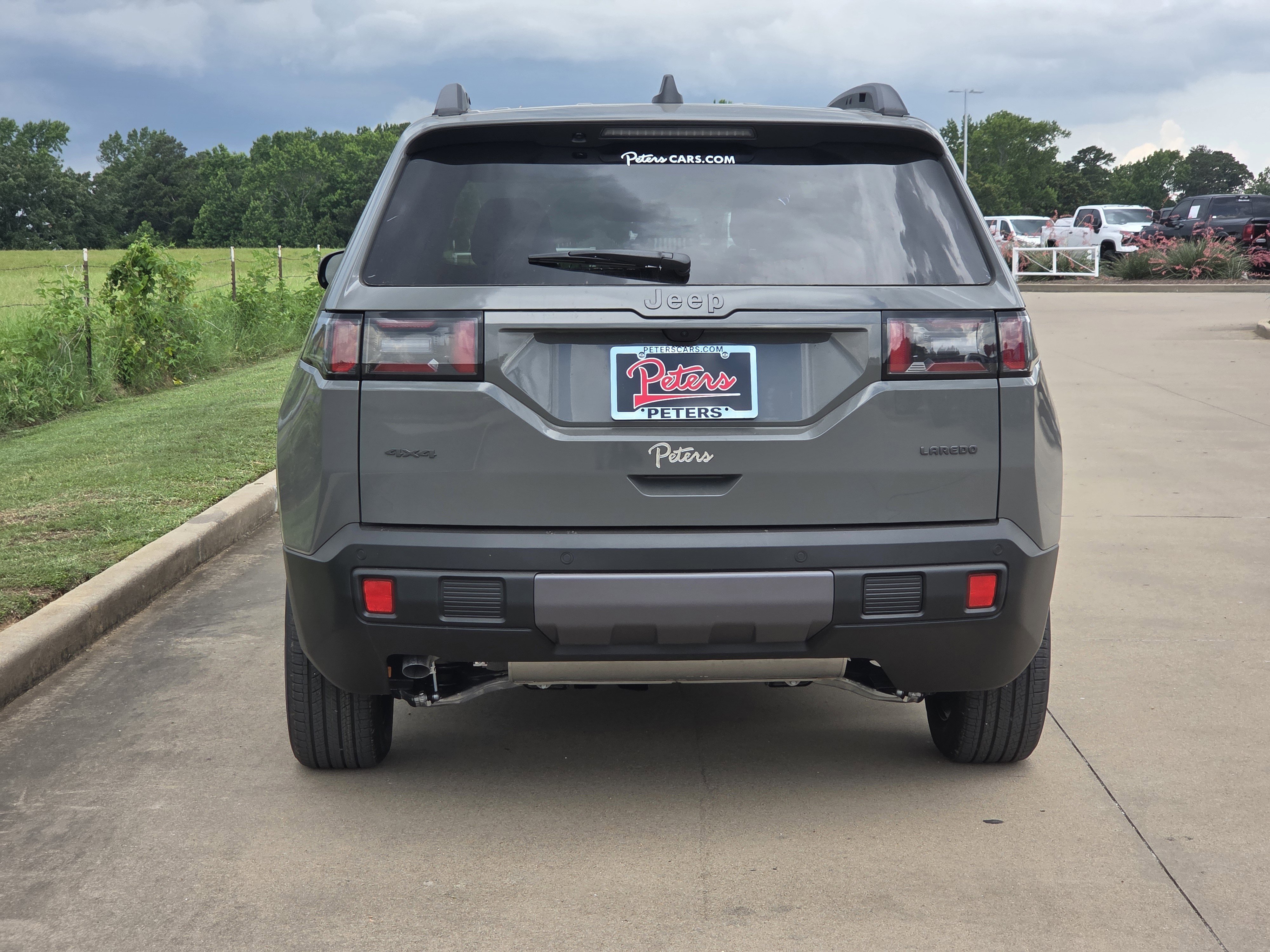 New 2026 Sting-Gray Clearcoat Jeep Laredo image 4