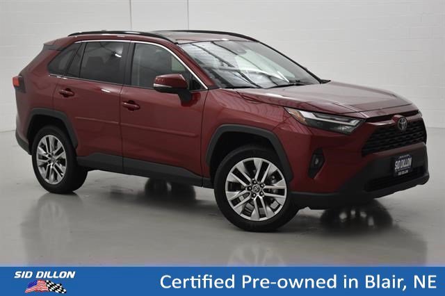 Used 2023 Ruby Flare Pearl Toyota XLE Premium image 11