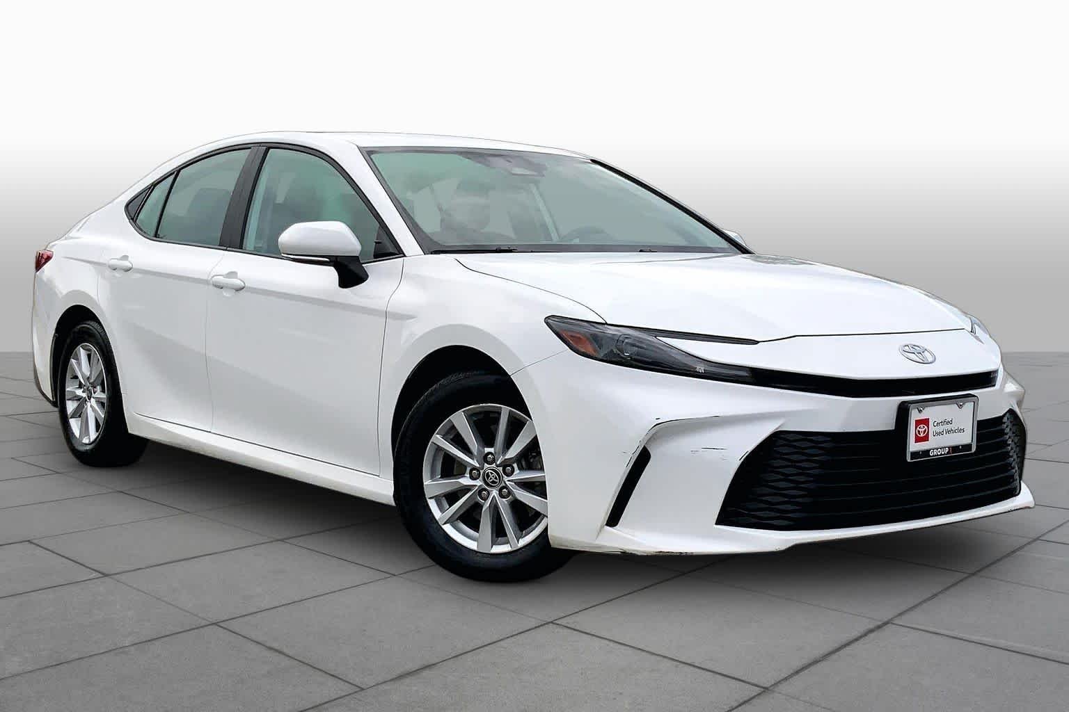 Used 2025 Ice Cap Toyota LE image 3