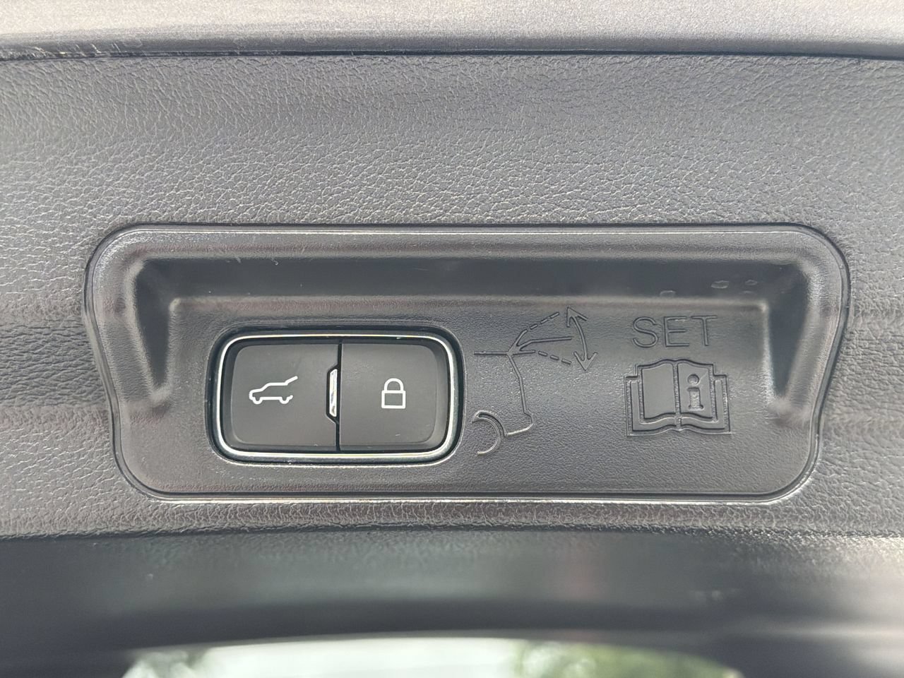 Used 2021 Gray Metallic Ford ST image 9