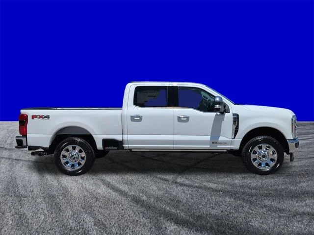 New 2026 Star White Metallic Tri-Coat Ford F-250® Lariat® image 3