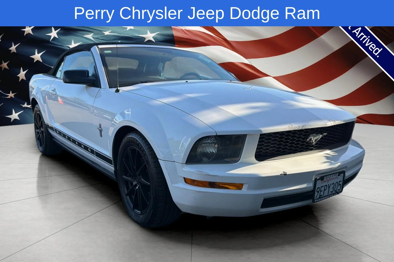 2007 Ford Mustang Deluxe