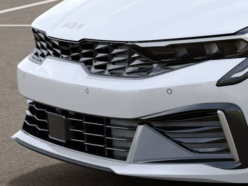 New 2026 SWP/SNOW WHITE Kia LXS image 12